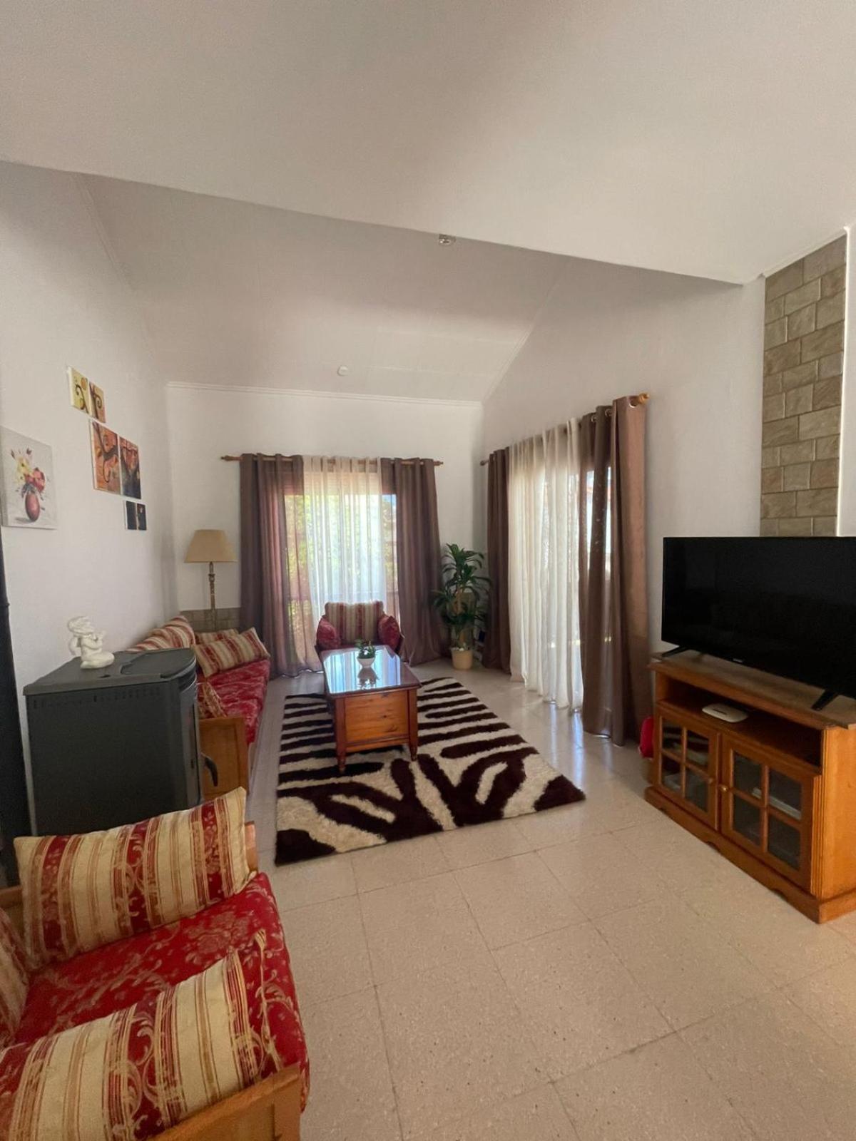 Limnaria Westpark 2 Bdrm 122 Apartament